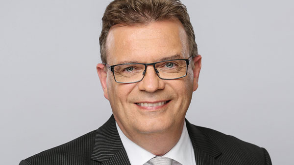 Prof. Dr. Christoph Benz
