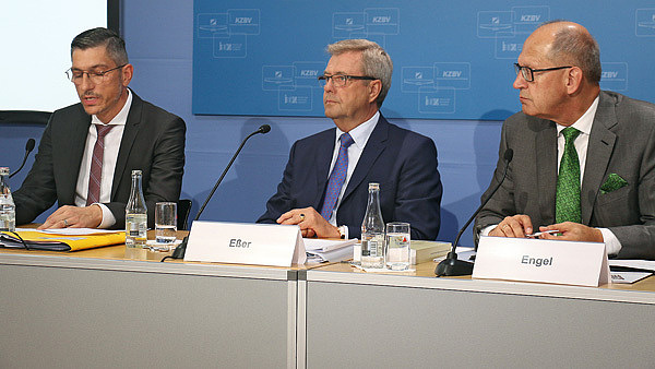 Dr. Rainer Jordan, Dr. Wolfgang Eßer, und Dr. Peter Engel